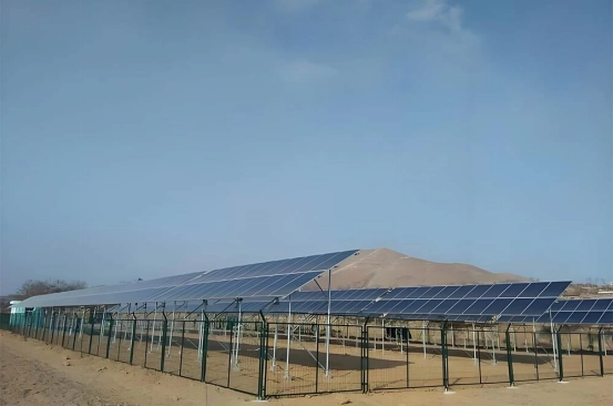 How to Choose a Solar Farm Fence for Security and Corrosion Resistance