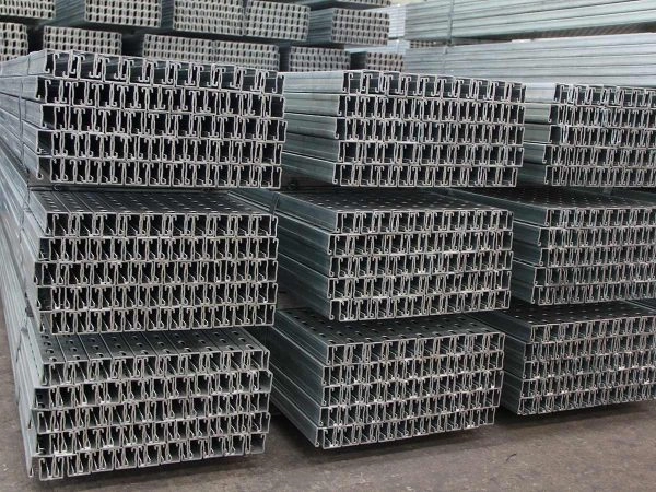 Zn-Al-Mg solar mounting structure